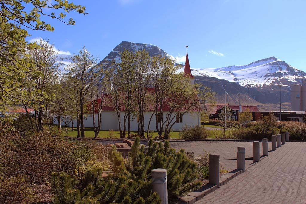 Hotel Austur Reydarfjordur Exterior photo